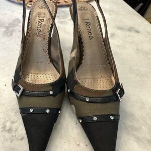 J.Renee Elegant Black and Olive Heels